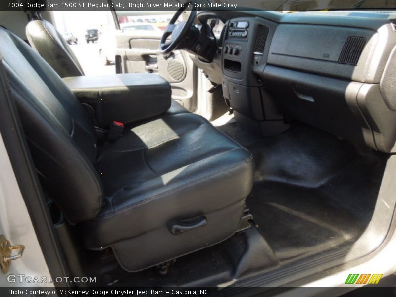 Bright Silver Metallic / Dark Slate Gray 2004 Dodge Ram 1500 ST Regular Cab