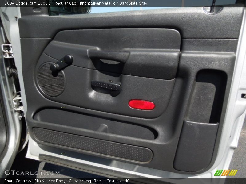 Bright Silver Metallic / Dark Slate Gray 2004 Dodge Ram 1500 ST Regular Cab