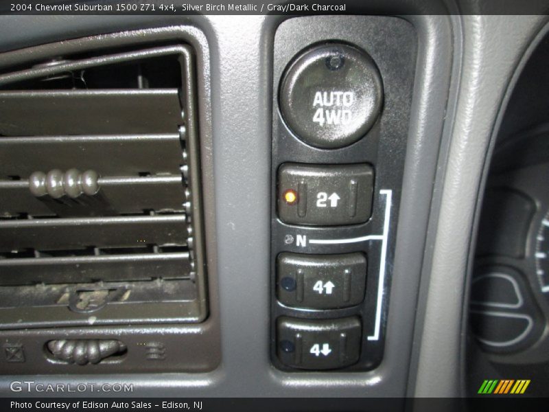 Controls of 2004 Suburban 1500 Z71 4x4