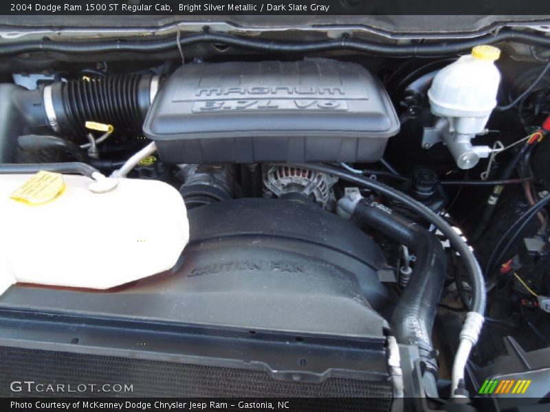 Bright Silver Metallic / Dark Slate Gray 2004 Dodge Ram 1500 ST Regular Cab