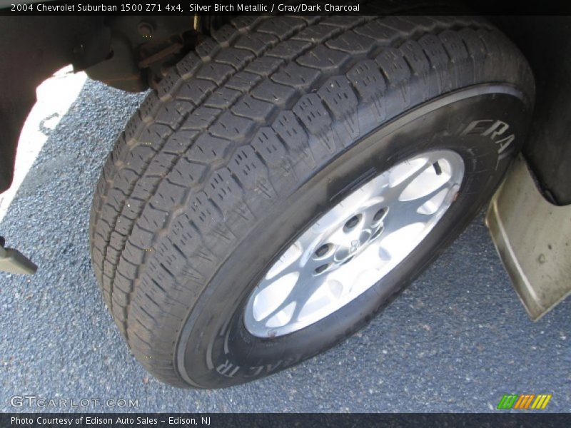 Silver Birch Metallic / Gray/Dark Charcoal 2004 Chevrolet Suburban 1500 Z71 4x4