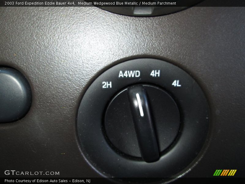 Controls of 2003 Expedition Eddie Bauer 4x4