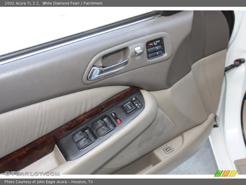White Diamond Pearl / Parchment 2002 Acura TL 3.2