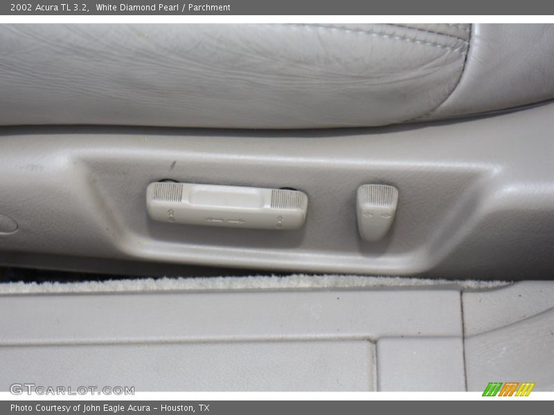 White Diamond Pearl / Parchment 2002 Acura TL 3.2