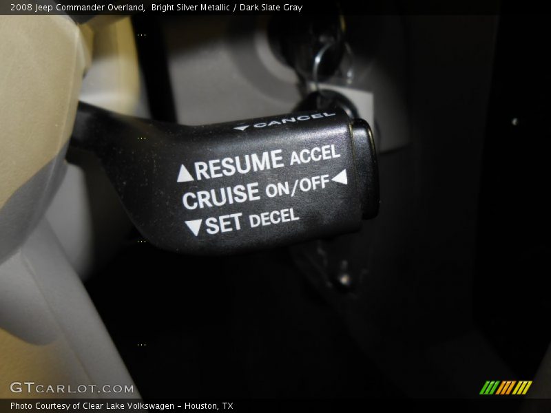 Bright Silver Metallic / Dark Slate Gray 2008 Jeep Commander Overland