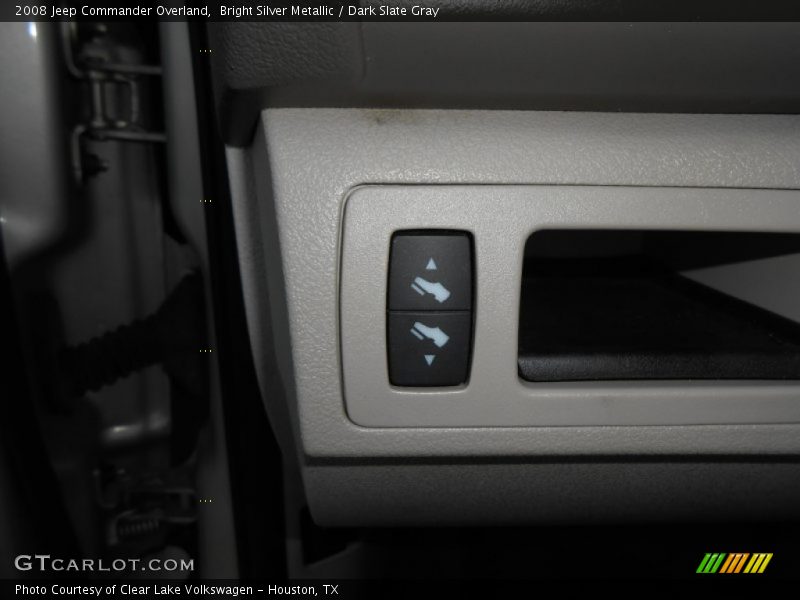 Bright Silver Metallic / Dark Slate Gray 2008 Jeep Commander Overland