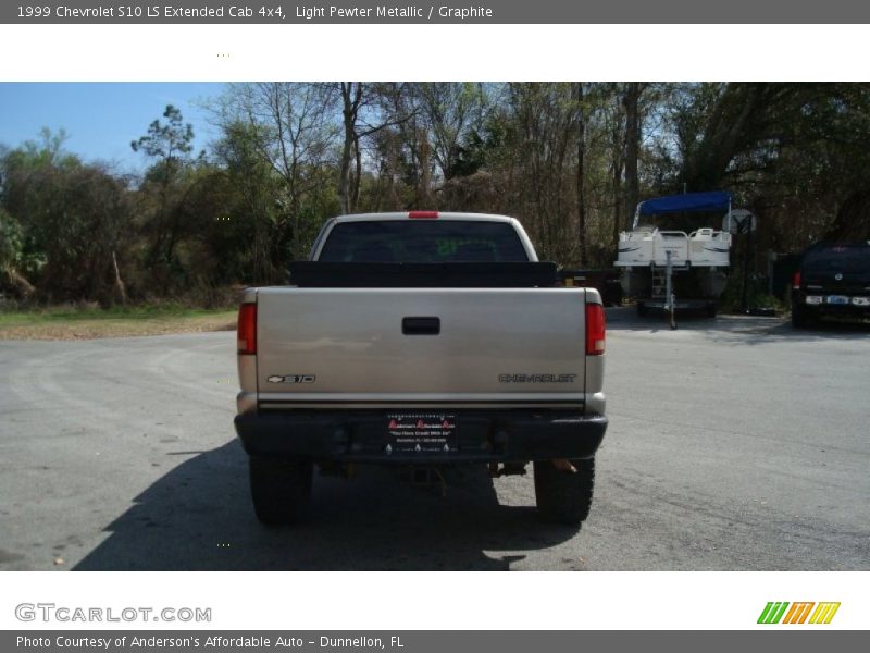 Light Pewter Metallic / Graphite 1999 Chevrolet S10 LS Extended Cab 4x4