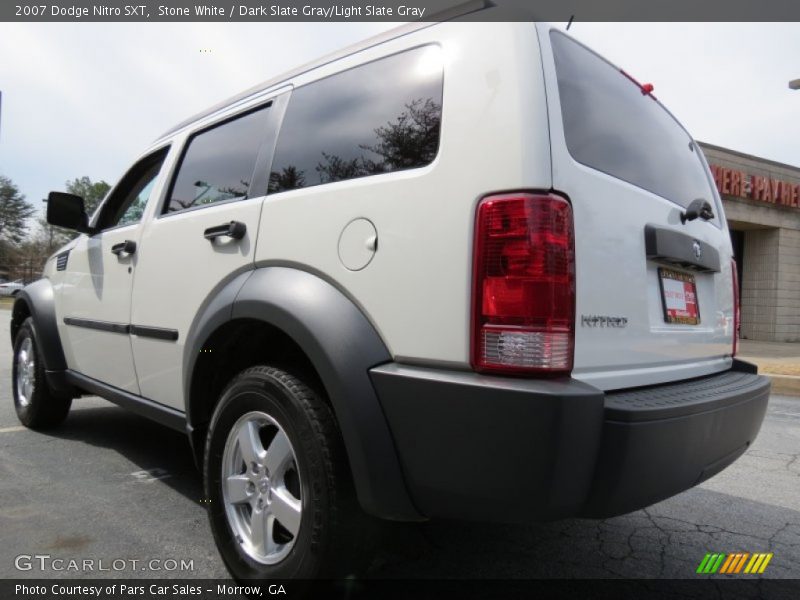 Stone White / Dark Slate Gray/Light Slate Gray 2007 Dodge Nitro SXT