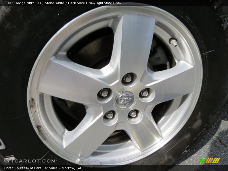 Stone White / Dark Slate Gray/Light Slate Gray 2007 Dodge Nitro SXT