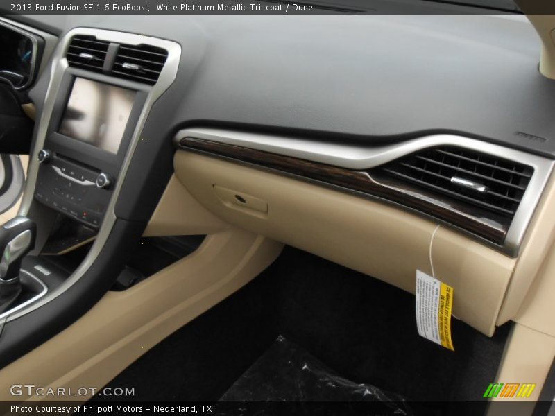 White Platinum Metallic Tri-coat / Dune 2013 Ford Fusion SE 1.6 EcoBoost