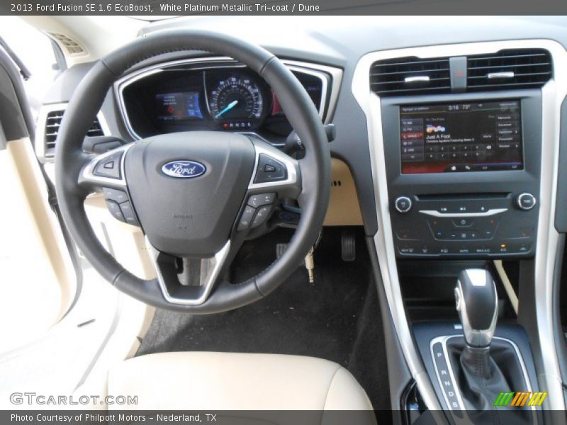 White Platinum Metallic Tri-coat / Dune 2013 Ford Fusion SE 1.6 EcoBoost