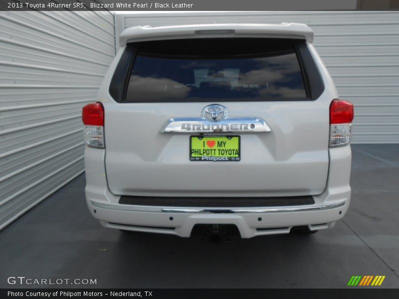 Blizzard White Pearl / Black Leather 2013 Toyota 4Runner SR5