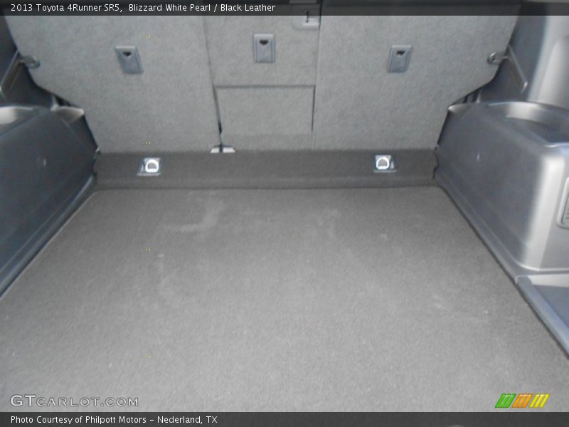 Blizzard White Pearl / Black Leather 2013 Toyota 4Runner SR5