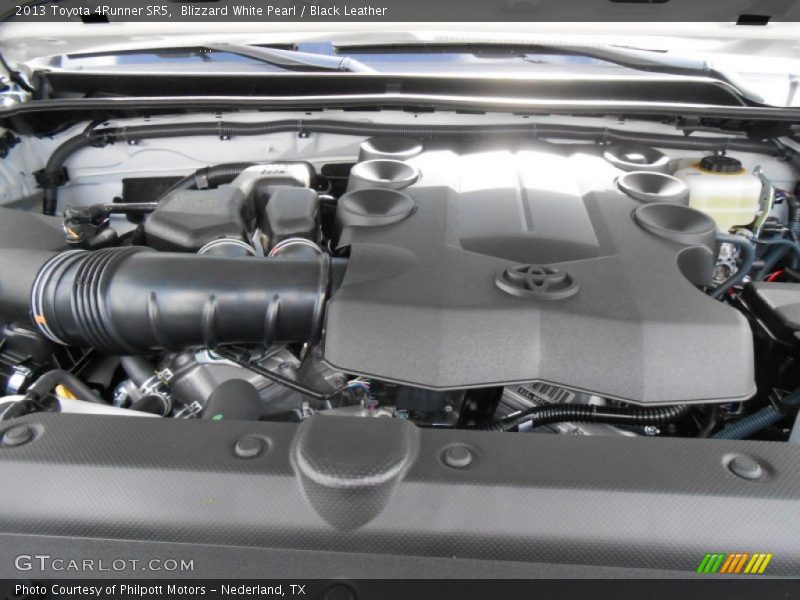 Blizzard White Pearl / Black Leather 2013 Toyota 4Runner SR5