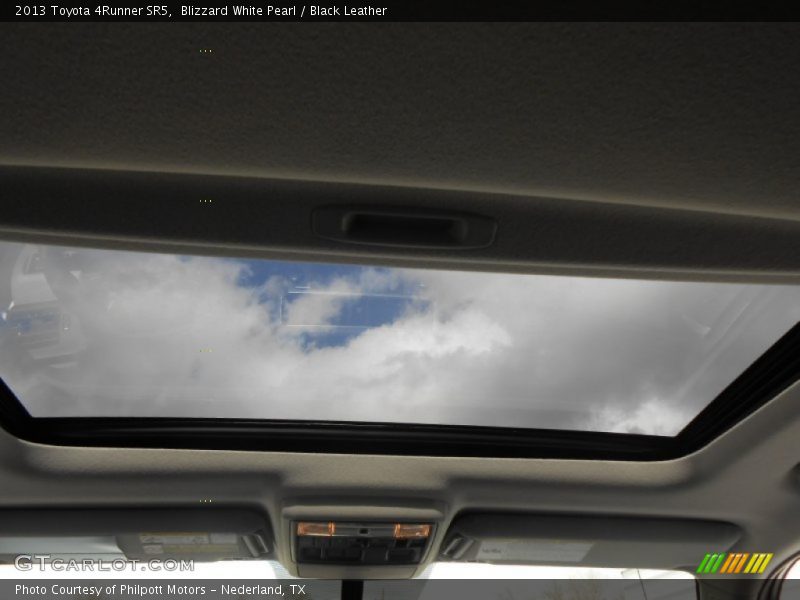 Blizzard White Pearl / Black Leather 2013 Toyota 4Runner SR5