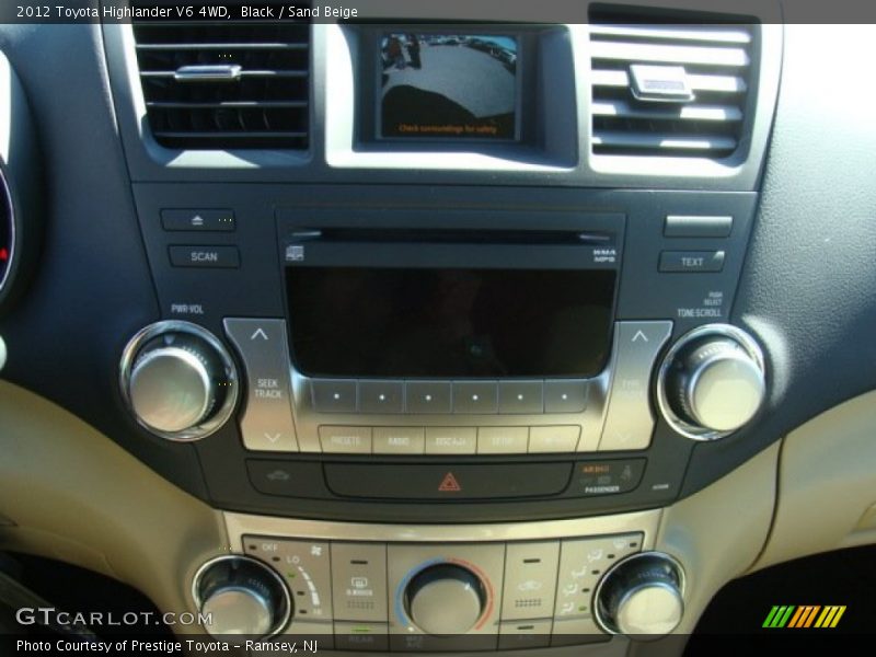 Black / Sand Beige 2012 Toyota Highlander V6 4WD