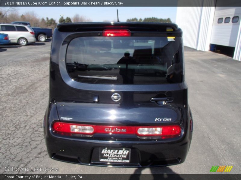 Sapphire Black Pearl / Black/Gray 2010 Nissan Cube Krom Edition