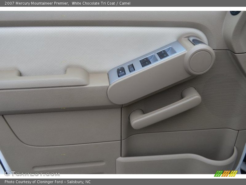 White Chocolate Tri Coat / Camel 2007 Mercury Mountaineer Premier