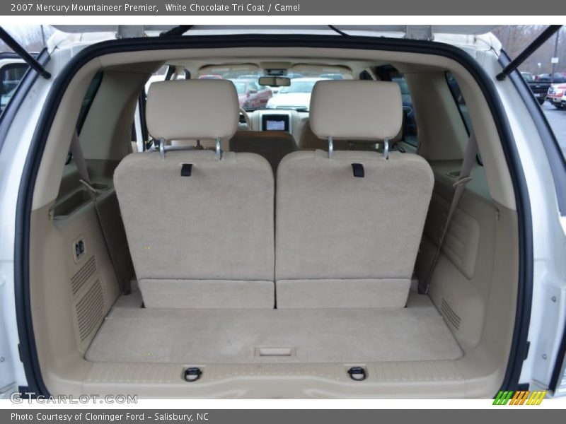 White Chocolate Tri Coat / Camel 2007 Mercury Mountaineer Premier