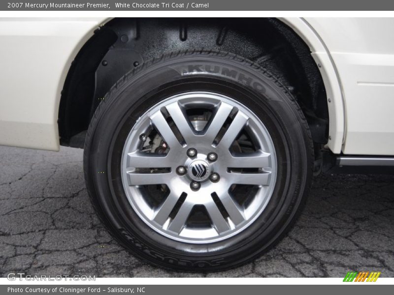 White Chocolate Tri Coat / Camel 2007 Mercury Mountaineer Premier