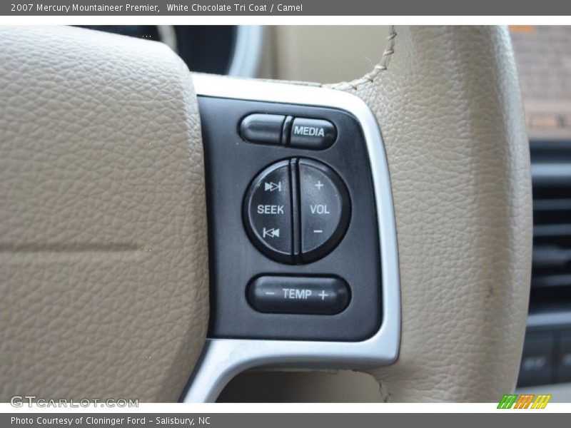 White Chocolate Tri Coat / Camel 2007 Mercury Mountaineer Premier