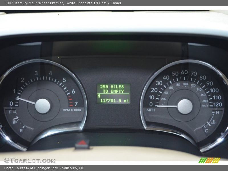 White Chocolate Tri Coat / Camel 2007 Mercury Mountaineer Premier