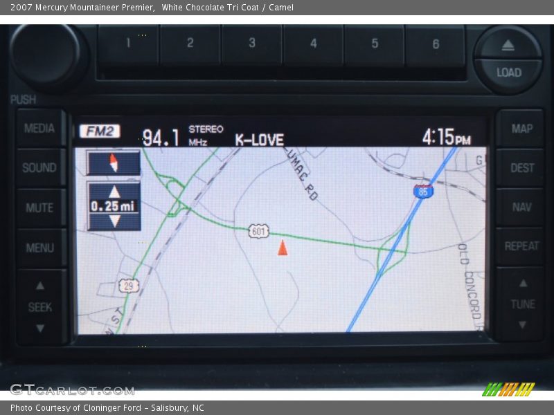 White Chocolate Tri Coat / Camel 2007 Mercury Mountaineer Premier