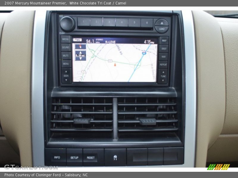 White Chocolate Tri Coat / Camel 2007 Mercury Mountaineer Premier