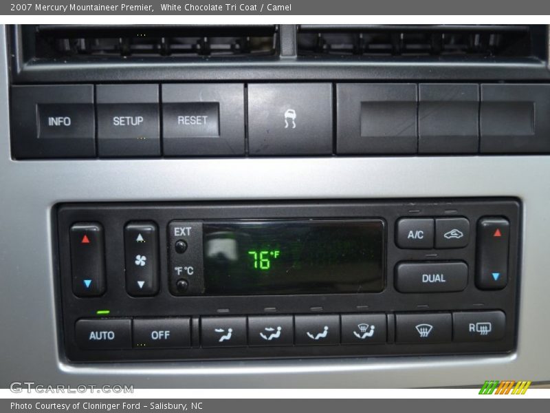 White Chocolate Tri Coat / Camel 2007 Mercury Mountaineer Premier
