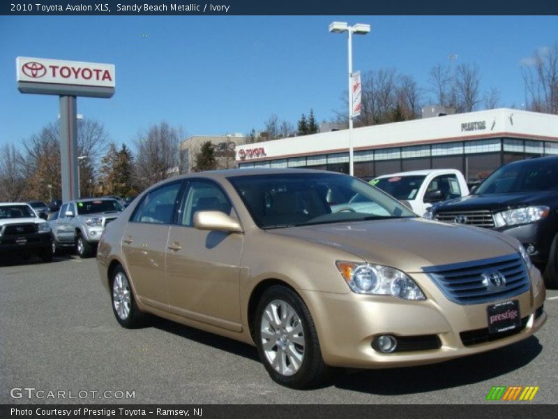 Sandy Beach Metallic / Ivory 2010 Toyota Avalon XLS