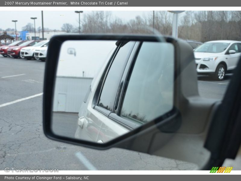 White Chocolate Tri Coat / Camel 2007 Mercury Mountaineer Premier