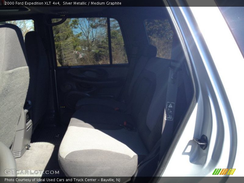 Silver Metallic / Medium Graphite 2000 Ford Expedition XLT 4x4