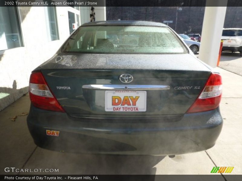 Aspen Green Pearl / Stone 2002 Toyota Camry XLE