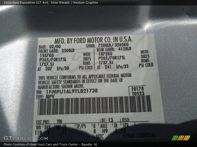 Silver Metallic / Medium Graphite 2000 Ford Expedition XLT 4x4