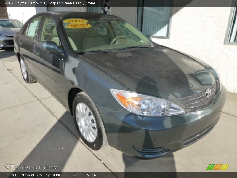 Aspen Green Pearl / Stone 2002 Toyota Camry XLE