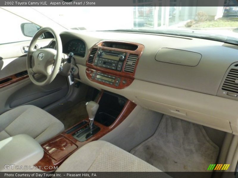 Aspen Green Pearl / Stone 2002 Toyota Camry XLE