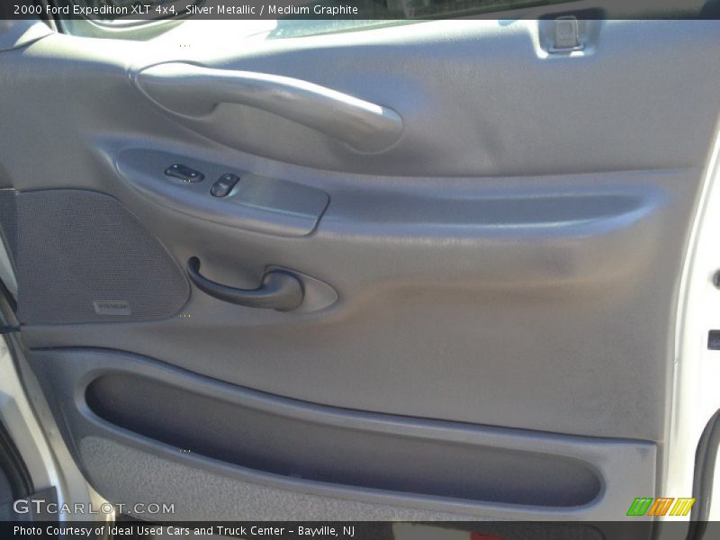 Silver Metallic / Medium Graphite 2000 Ford Expedition XLT 4x4