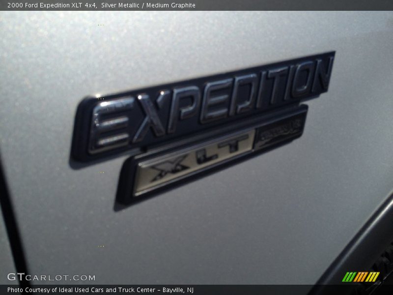 Silver Metallic / Medium Graphite 2000 Ford Expedition XLT 4x4