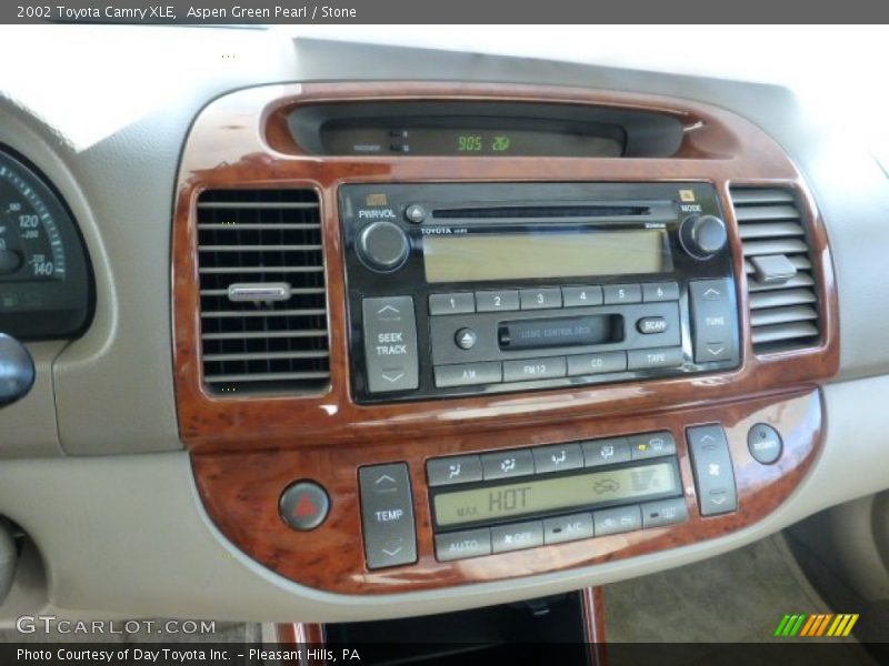 Aspen Green Pearl / Stone 2002 Toyota Camry XLE