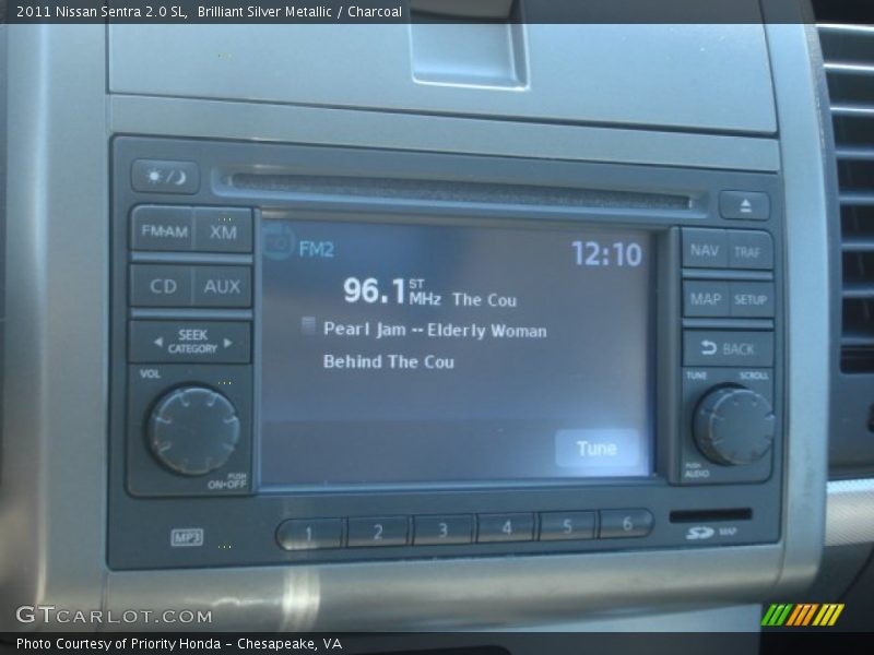 Brilliant Silver Metallic / Charcoal 2011 Nissan Sentra 2.0 SL