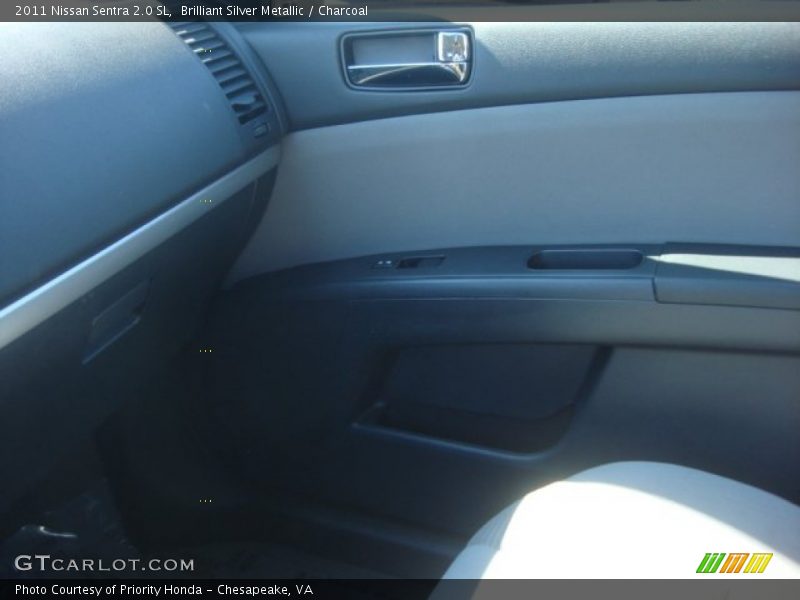 Brilliant Silver Metallic / Charcoal 2011 Nissan Sentra 2.0 SL