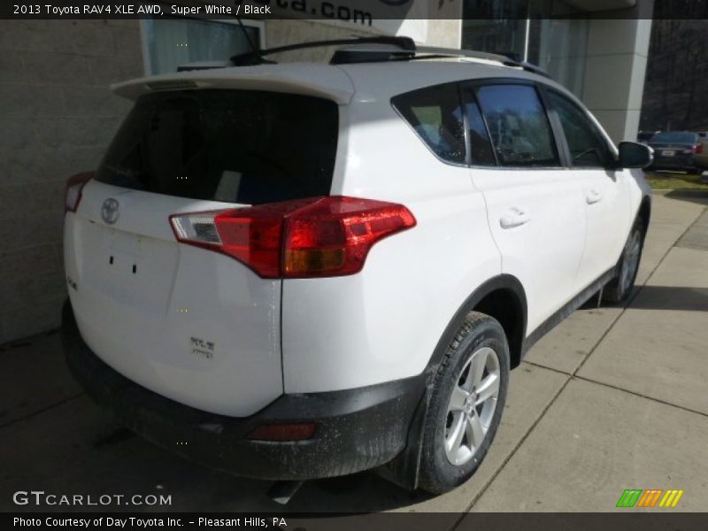 Super White / Black 2013 Toyota RAV4 XLE AWD