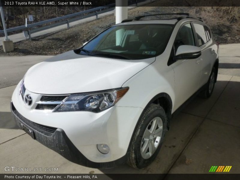 Super White / Black 2013 Toyota RAV4 XLE AWD