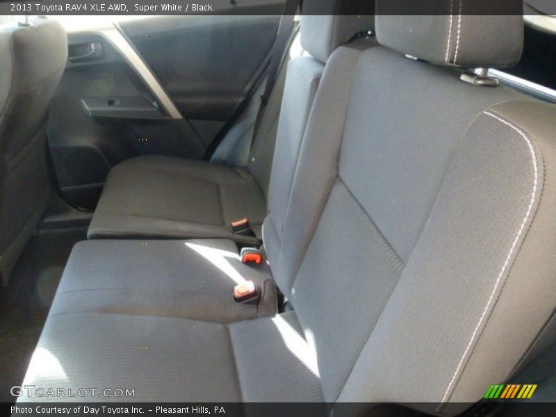 Super White / Black 2013 Toyota RAV4 XLE AWD