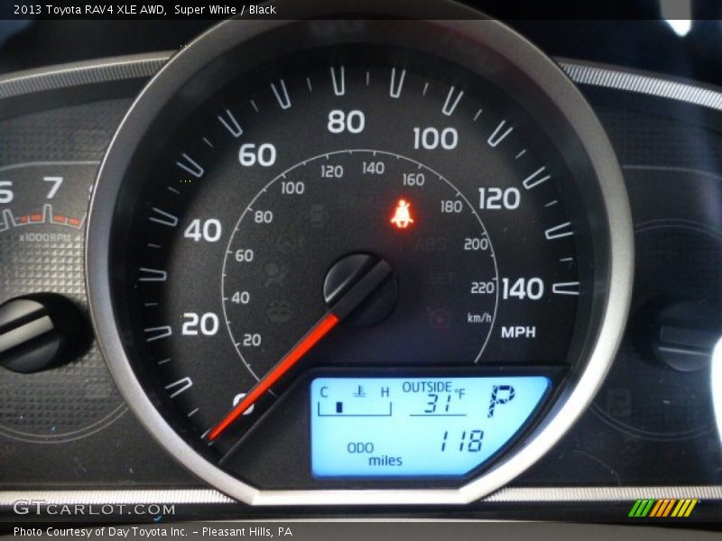 Super White / Black 2013 Toyota RAV4 XLE AWD