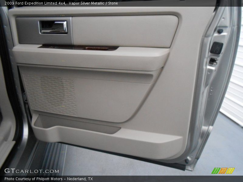 Vapor Silver Metallic / Stone 2009 Ford Expedition Limited 4x4