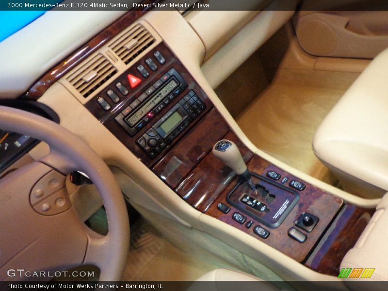 Controls of 2000 E 320 4Matic Sedan
