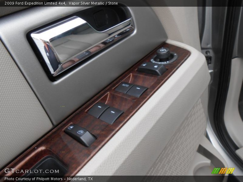 Controls of 2009 Expedition Limited 4x4
