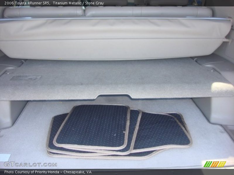 Titanium Metallic / Stone Gray 2006 Toyota 4Runner SR5