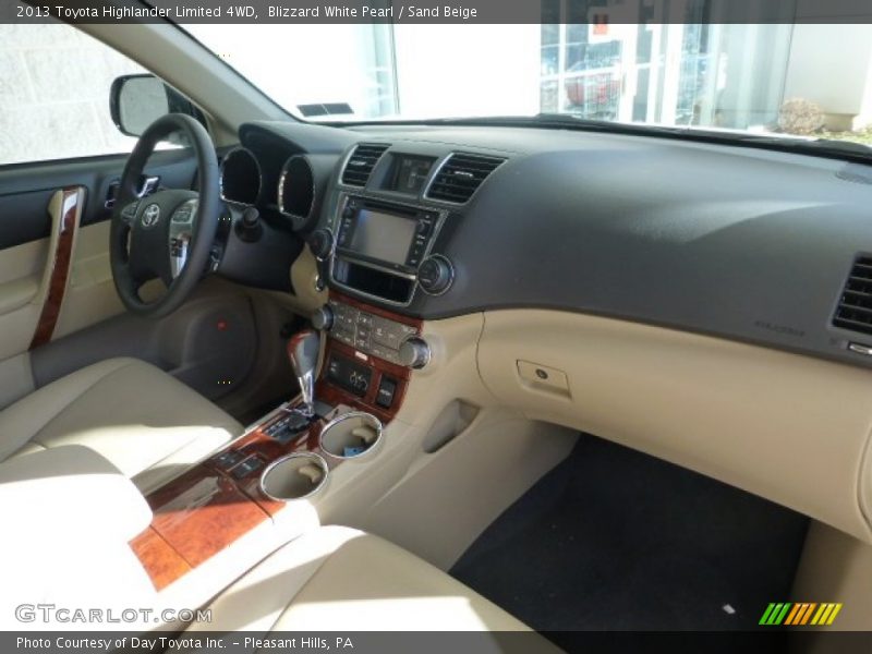 Blizzard White Pearl / Sand Beige 2013 Toyota Highlander Limited 4WD